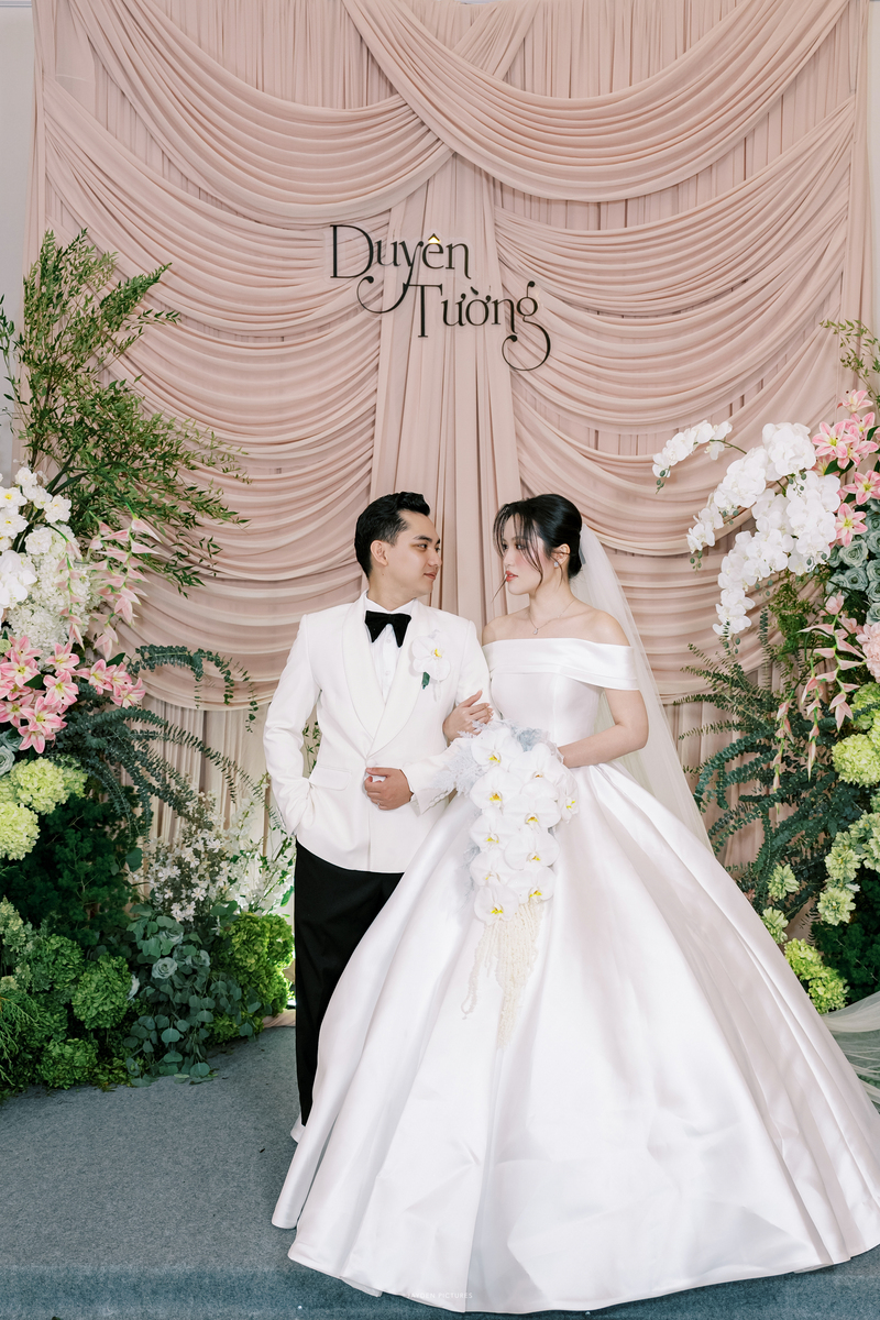 Backdrop chụp hình cưới đẹp